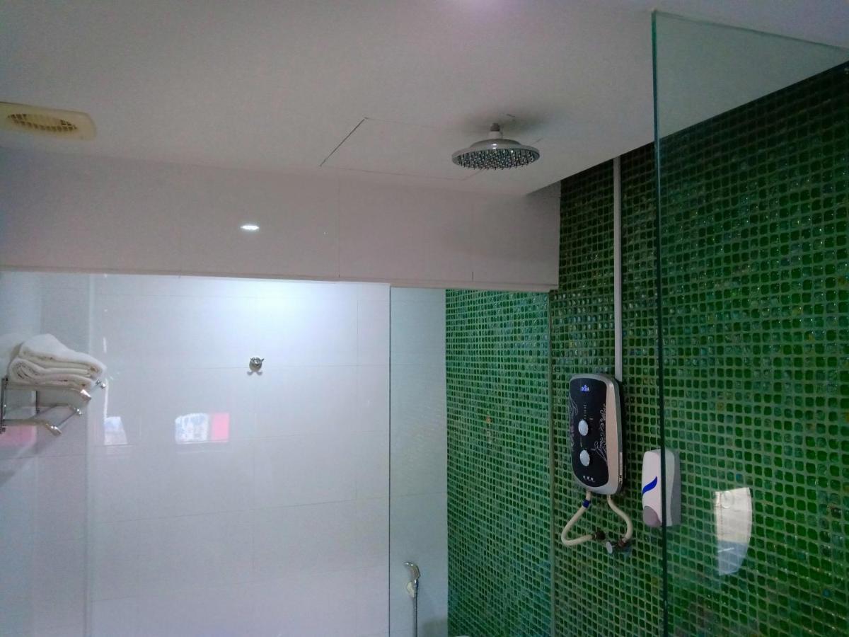 Hotel Zamburger De Melaka Εξωτερικό φωτογραφία